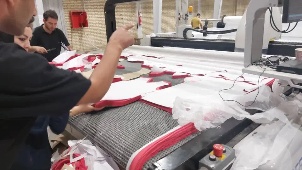 برش پارچه سی ان سی cnc